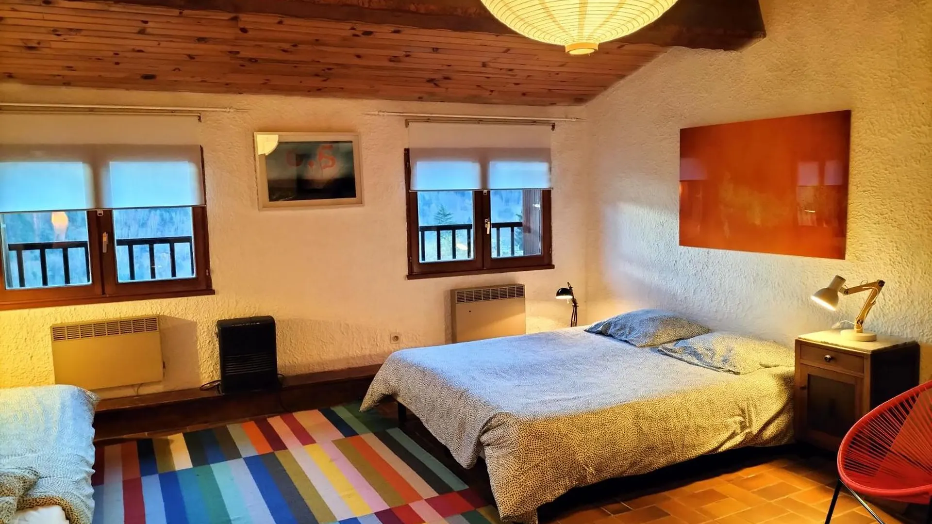 La Maison Sous Le Chateau Montsegur Bed & Breakfast